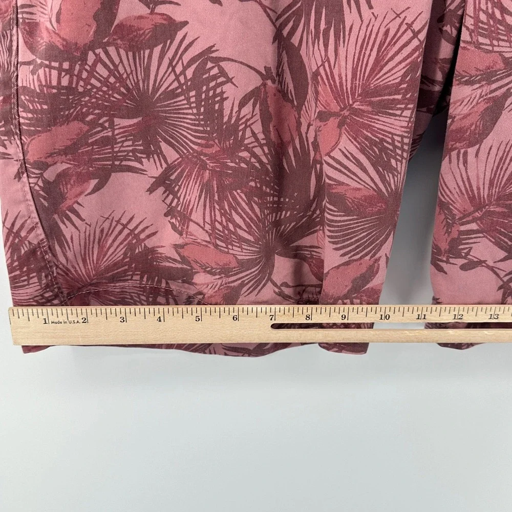 Banana Republic Emerson Shorts Mens 36 Pink Tropical Palm Leaf Print Cotton